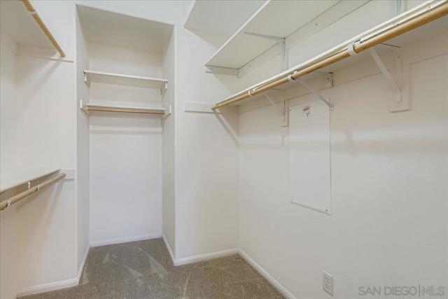 17019 Camino Marcilla, San Diego CA: https://media.crmls.org/mediaz/82f5a215-853b-47bb-81ec-afe34d35ce3e.jpg