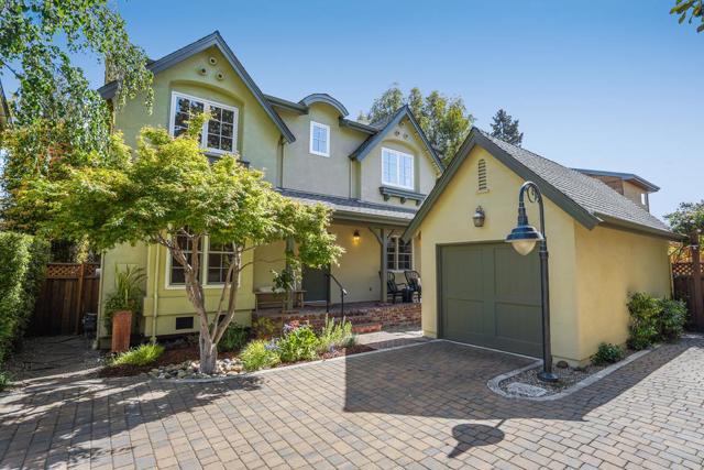 1246 Hoover Street, Menlo Park CA: https://media.crmls.org/mediaz/82f5eb3c-bf0b-4121-ac97-9e51d44b8c63.jpg