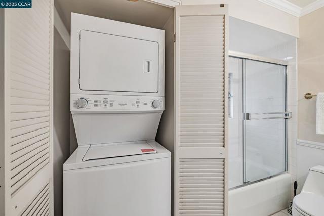 4021 Terra Granada Dr, Walnut Creek CA: https://media.crmls.org/mediaz/82f6efdb-cf5f-47a5-b004-590d8dac378e.jpg