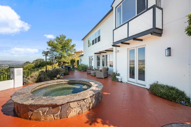 2325 Olea Court, Gilroy CA: https://media.crmls.org/mediaz/82f7911b-1ba7-4cf5-a542-003aaa87697e.jpg