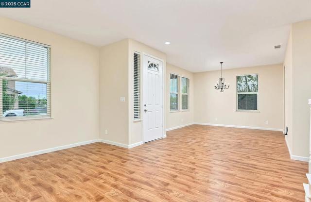 4874 Snowy Egret Way, Oakley CA: https://media.crmls.org/mediaz/82f9067b-53f8-46c4-8734-4dd21f775c7b.jpg