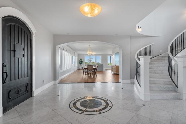 40 S Circle Drive, Santa Cruz CA: https://media.crmls.org/mediaz/82f96710-2057-46cf-b877-b955907c9653.jpg