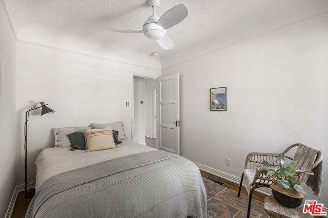 6105 Mount Angelus Drive, Los Angeles CA: https://media.crmls.org/mediaz/82f99ccd-8c8e-4398-9033-13da7a9c874a.jpg