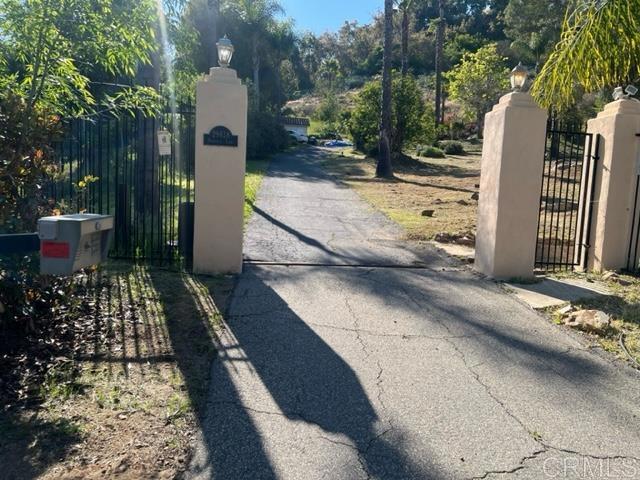 Vista, CA 92084