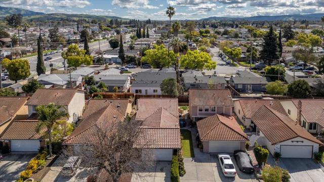 576 Mekler Drive, San Jose CA: https://media.crmls.org/mediaz/82fac799-2f06-4f9d-8e4b-4fa3150df70f.jpg
