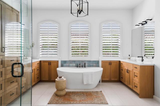 Detail Gallery Image 19 of 38 For 1345 Corvidae St, Carlsbad,  CA 92011 - 3 Beds | 3/1 Baths