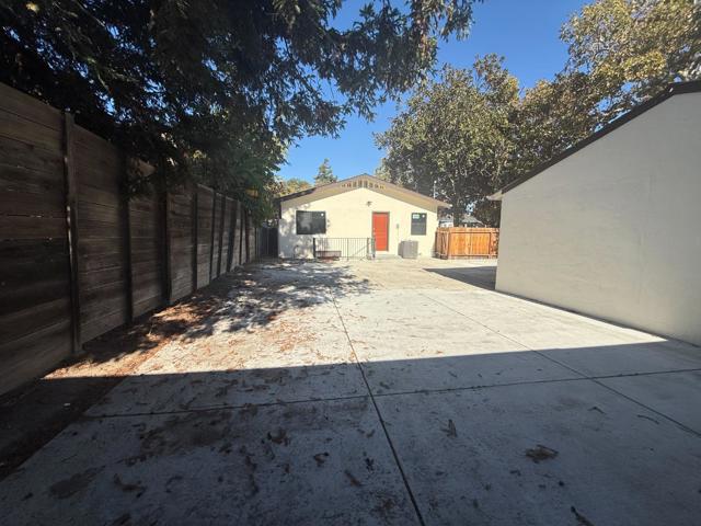 199 S 23rd Street, San Jose CA: https://media.crmls.org/mediaz/82fb6a68-bd90-4666-b118-091157ea22f3.jpg