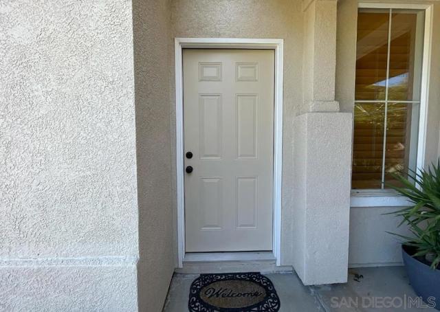 1863 Almagro Ln, Escondido CA: https://media.crmls.org/mediaz/82fbecb9-49e3-4fa7-8d4e-dd3bc1a43331.jpg