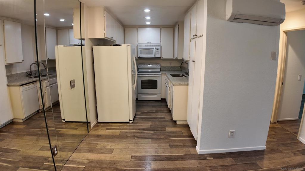 6330 Genesee Ave - photo 5