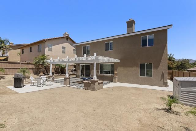 1222 N Creekside Drive, Chula Vista CA: https://media.crmls.org/mediaz/82fc88ed-38be-4d11-9223-1b473021b475.jpg