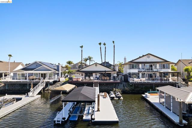 Image 36 of 39 For 5621 Starboard Dr