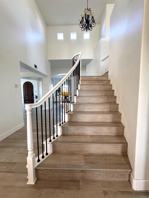 Detail Gallery Image 8 of 52 For 1498 Berry Creek Place, Chula Vista,  CA 91913 - 5 Beds | 4/1 Baths
