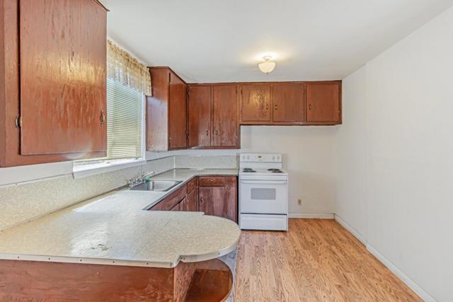 624 Filbert Street, Half Moon Bay CA: https://media.crmls.org/mediaz/82fe5968-11a8-4899-8022-260ccd3619e9.jpg