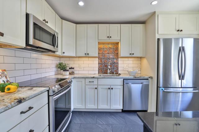 1458 Hudson Street, Redwood City CA: https://media.crmls.org/mediaz/82fef556-cc1c-4f0b-b4ad-fc0a4ae9683e.jpg