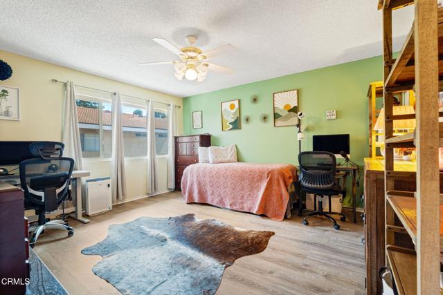 2113 Euclid Avenue, Camarillo CA: https://media.crmls.org/mediaz/830089b7-4d18-4d19-9dda-178e6602cdf7.jpg