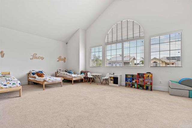 Image 42 of 53 For 3702 Southridge Way