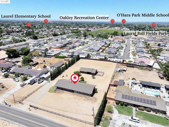 918 Carpenter Rd, Oakley CA: https://media.crmls.org/mediaz/8300e4a3-5521-45a9-a037-8c27bf962345.jpg