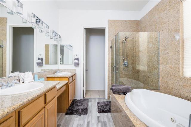 Image 24 of 61 For 49645 Redford Way