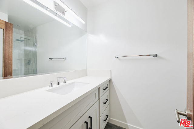 305 San Vicente Boulevard, Santa Monica CA: https://media.crmls.org/mediaz/83020ae0-604c-4186-9f6d-981f5d7329ee.jpg