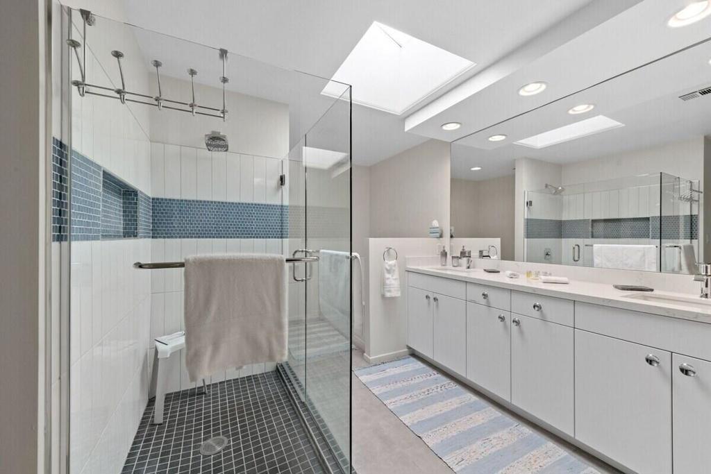 MLS #219137386DA image #12