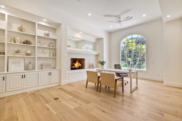 Detail Gallery Image 6 of 55 For 6039 Calle Camposeco, Rancho Santa Fe,  CA 92067 - 5 Beds | 5/1 Baths