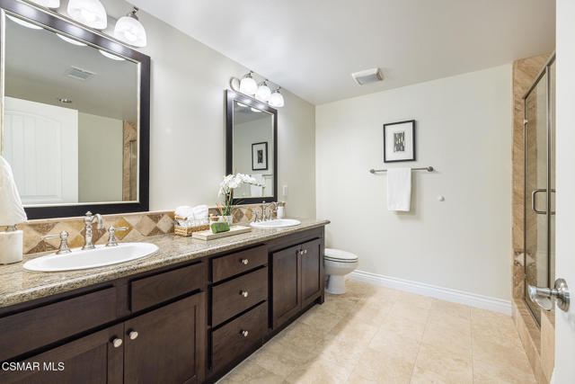 13200 Moorpark Street, Sherman Oaks CA: https://media.crmls.org/mediaz/8302d9d9-a856-4137-8cc4-8f6d8db74176.jpg