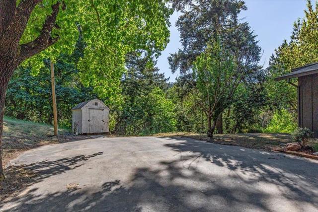 17951 Mountain Charlie Road, Los Gatos CA: https://media.crmls.org/mediaz/8303f3d0-20a5-4d9a-9f98-0be9d8913619.jpg