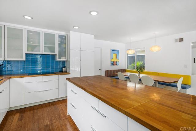 2104 Crownhill Road, San Diego CA: https://media.crmls.org/mediaz/8303f706-be8e-4b76-97e9-6e0ea1e8506f.jpg