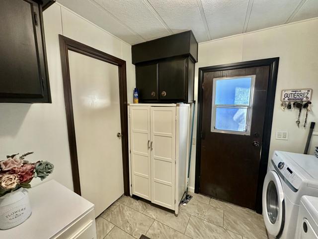 69530 Dillon Road, Desert Hot Springs CA: https://media.crmls.org/mediaz/83040e02-70a6-411f-a6f5-aa4f40fcfb84.jpg