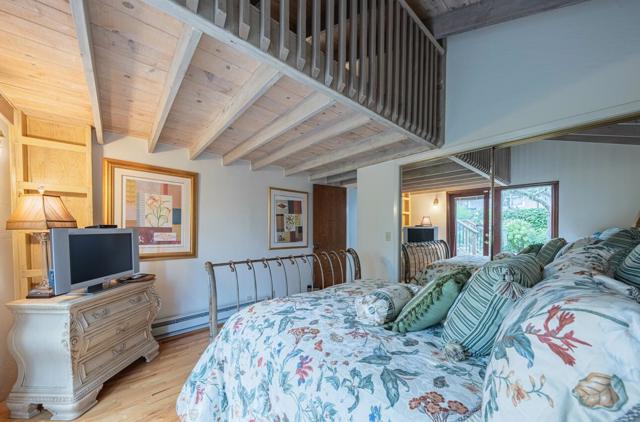 1093 Presidio Road, Pebble Beach CA: https://media.crmls.org/mediaz/830514b6-d2c7-4d7f-943d-513cb6a189c0.jpg
