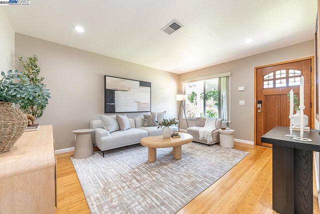 Image 9 of 56 For 4732 Loretta Way