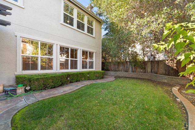 9652 Cooper Place, Gilroy CA: https://media.crmls.org/mediaz/8305661a-5b4f-4db0-bc7e-cb67c21cfb21.jpg