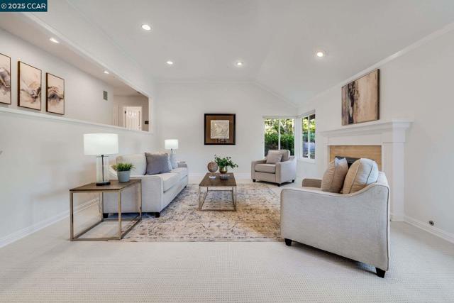 9 Irvine Drive, Moraga CA: https://media.crmls.org/mediaz/8305eb2a-bc74-4cd1-9fd3-3b586613cf79.jpg