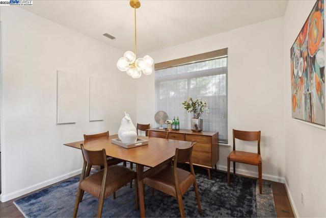 231 Stetson Dr, Danville CA: https://media.crmls.org/mediaz/83067996-9dfe-4e7a-b174-7b247cd73339.jpg
