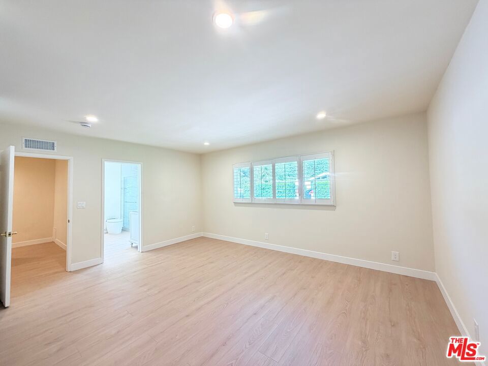 MLS #26855705 image #16