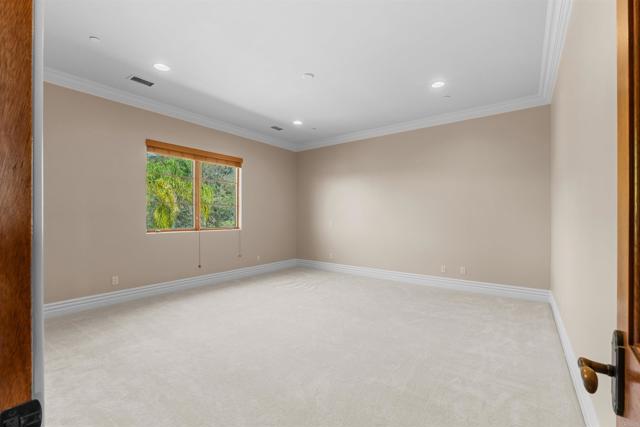 Image 30 of 67 For 2428 Catalina Avenue