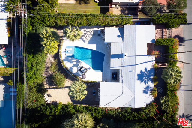 148 W Camino Descanso, Palm Springs, CA 92264
