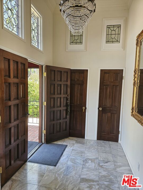 125 North Oakhurst Drive photo 3
