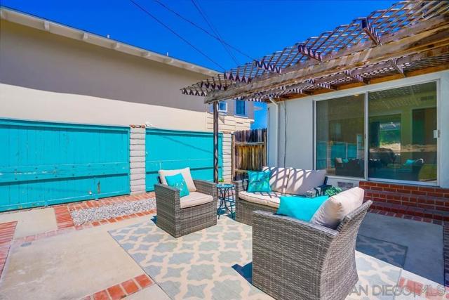 531 Via Monte Doro, Redondo Beach, California 90277, 3 Bedrooms Bedrooms, ,2 BathroomsBathrooms,Residential,Sold,Via Monte Doro,210024600