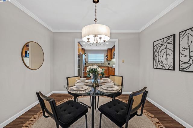 613 Joyce St, Livermore CA: https://media.crmls.org/mediaz/830badd1-40f2-4372-9ed9-fccb3c971ea7.jpg