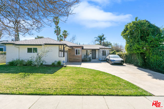 18332 FRIAR Street photo 3