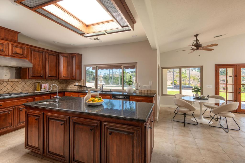 MLS #250036905SD image #29