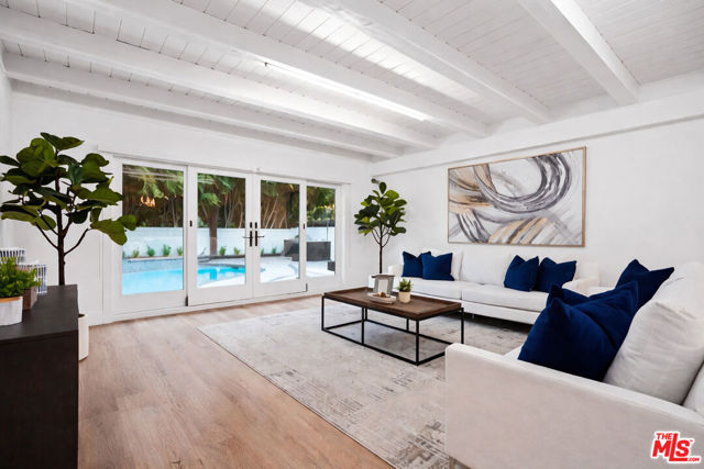 5439 Gentry Avenue, Valley Village CA: https://media.crmls.org/mediaz/830cb78f-49f1-4fcf-8f1c-61ab33a2cb56.jpg