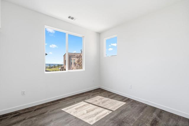 5230 Calle Rockfish, San Diego CA: https://media.crmls.org/mediaz/830cf898-ac92-495f-a5fd-6e46a297a726.jpg