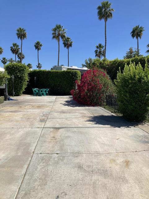 69411 Ramon Road, Cathedral City CA: https://media.crmls.org/mediaz/830d00fb-db89-4b25-a231-a1f7e7997cba.jpg