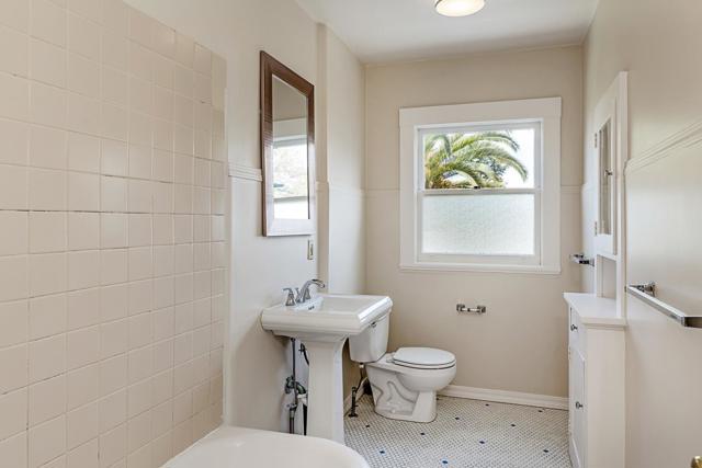 828 Highland Avenue, San Mateo CA: https://media.crmls.org/mediaz/830d179e-1179-478e-a081-ca3e8248f006.jpg