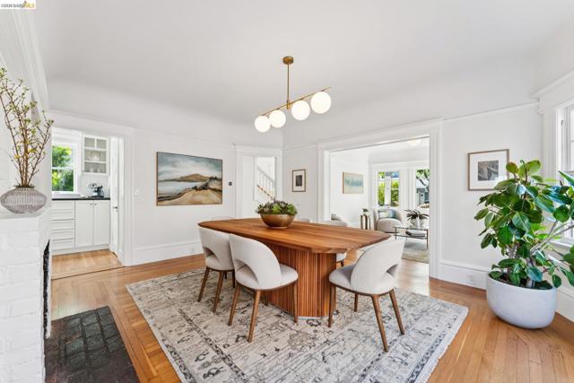 Image 15 of 60 For 2035 Francisco St