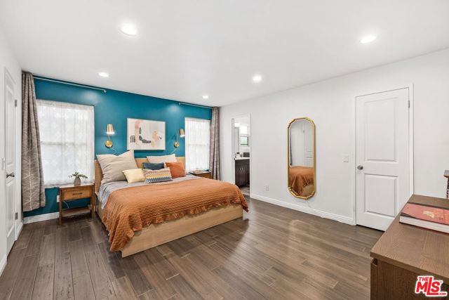 2022 Delaware Avenue, 6 photo 4