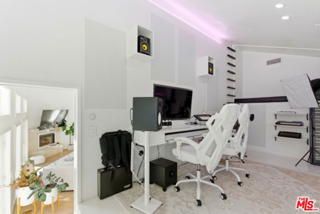 MLS #26858279 image #31