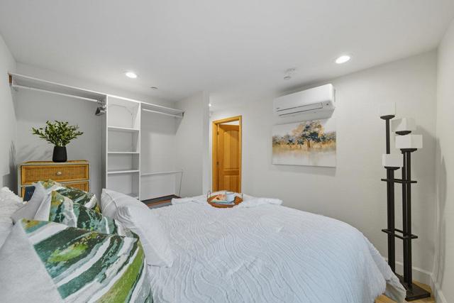 320 N Ellsworth Avenue, San Mateo CA: https://media.crmls.org/mediaz/830ead05-4f3b-4c35-885b-4afb2021f9a1.jpg